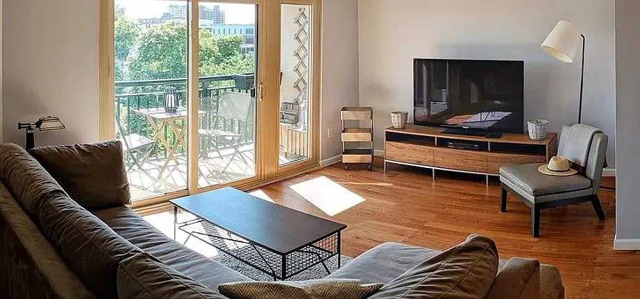 1 bed, 846 sqft, $2,350 — Photo 3