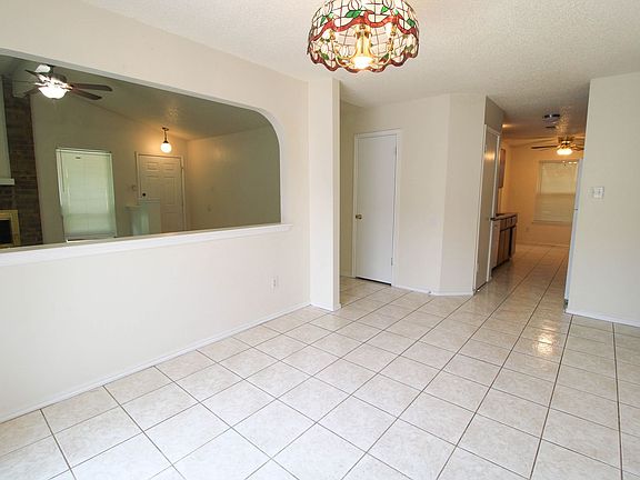 4th image of 6214 Ridge Glade St