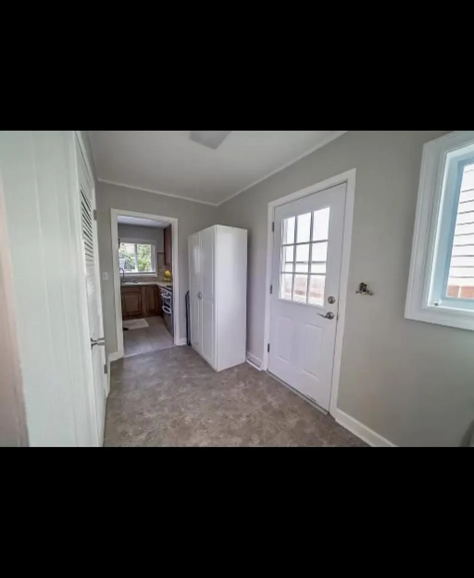 2 bed, 1100 sqft, $2,900 — Photo 2