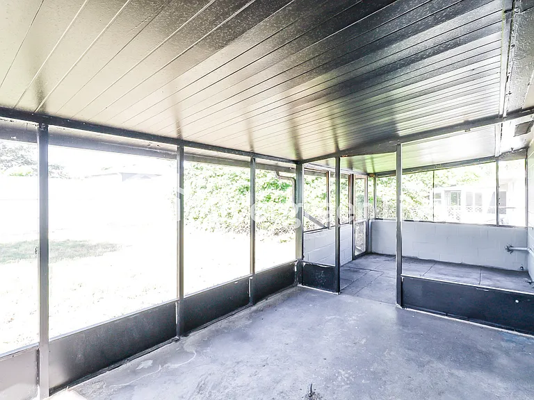 4920 Phoenix Ave — Photo 8