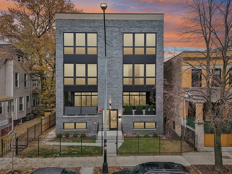 4119 N Ashland Ave #3N