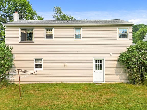 5th image of 145 Andrews Rd