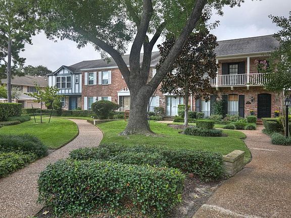 4th image of 5840 Valley Forge Dr