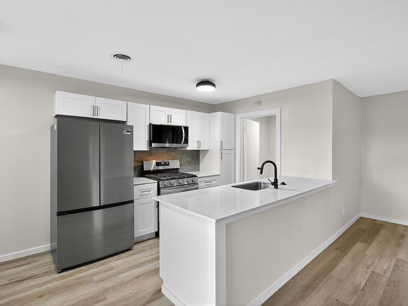 4th image of 8617 Flicker Ln