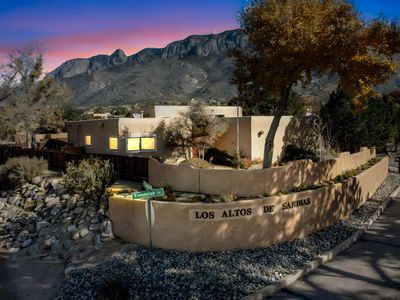 2748 Tramway Cir NE, Albuquerque, NM, 87122