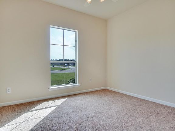 5th image of 25887 Willow Wood St