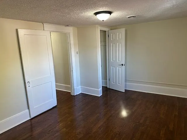 947 Hill St — Photo 11