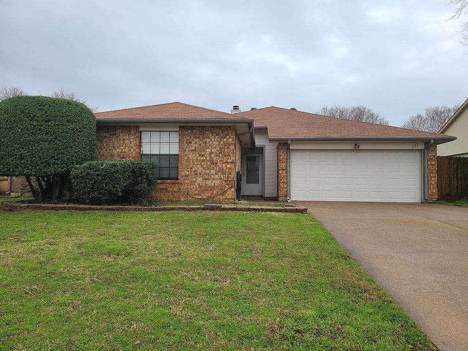 1st image of 301 Hemlock Dr