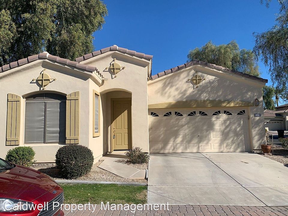 1st image of 2032 W Olive Way