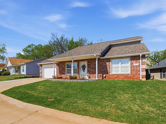 4th image of 2218 E Post Oak Dr