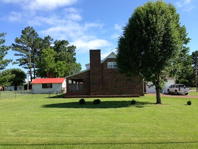 2nd image of 203 3rd Ave N