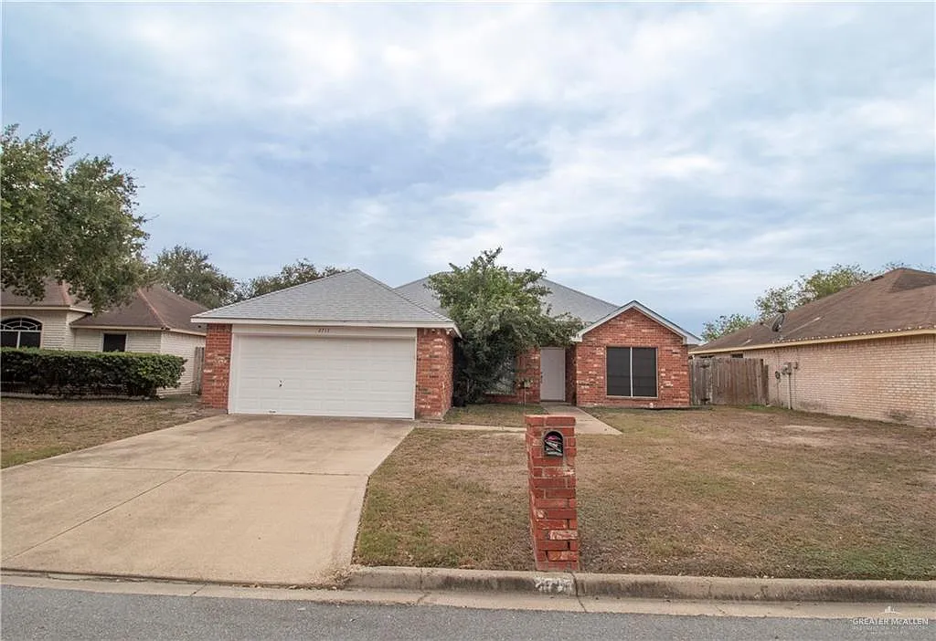 3 bed, 2.0 bath, 1521 sqft, $1,595 — Photo 1