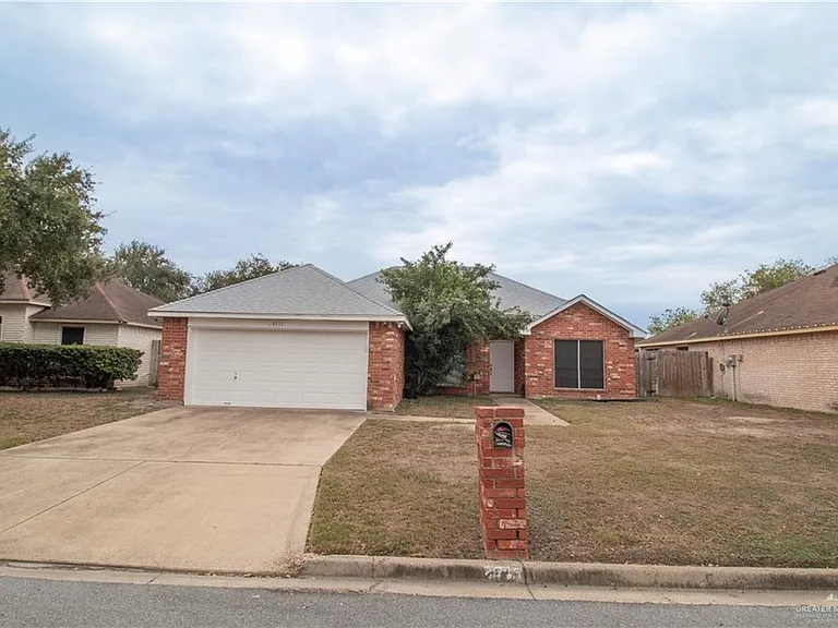 2717 Umbrellabird Ave — Photo 1