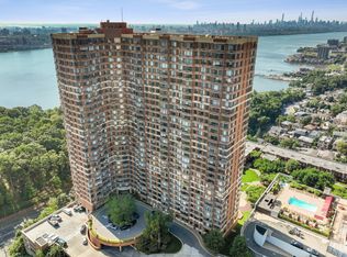 100 Old Palisade Rd APT 1812, Fort Lee, NJ 07024