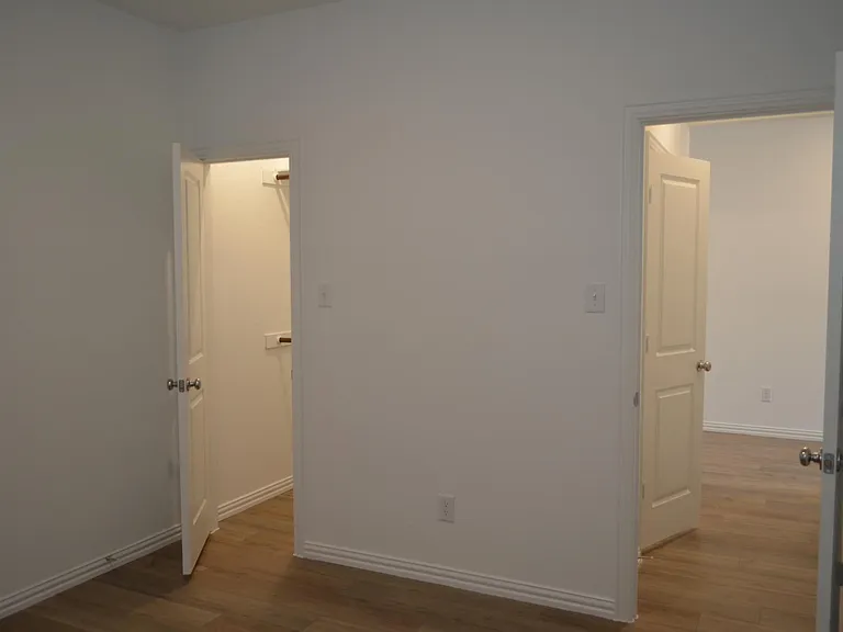 7924 Lindheimer Ln — Photo 33
