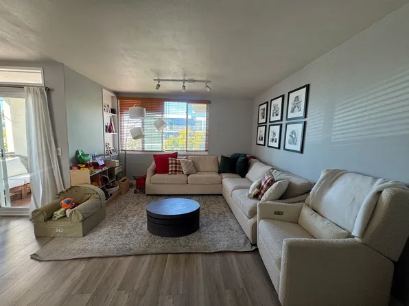 3063 Barnard St, San Diego, CA 92110