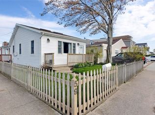 59 Kildare Rd, Island Park, NY 11558