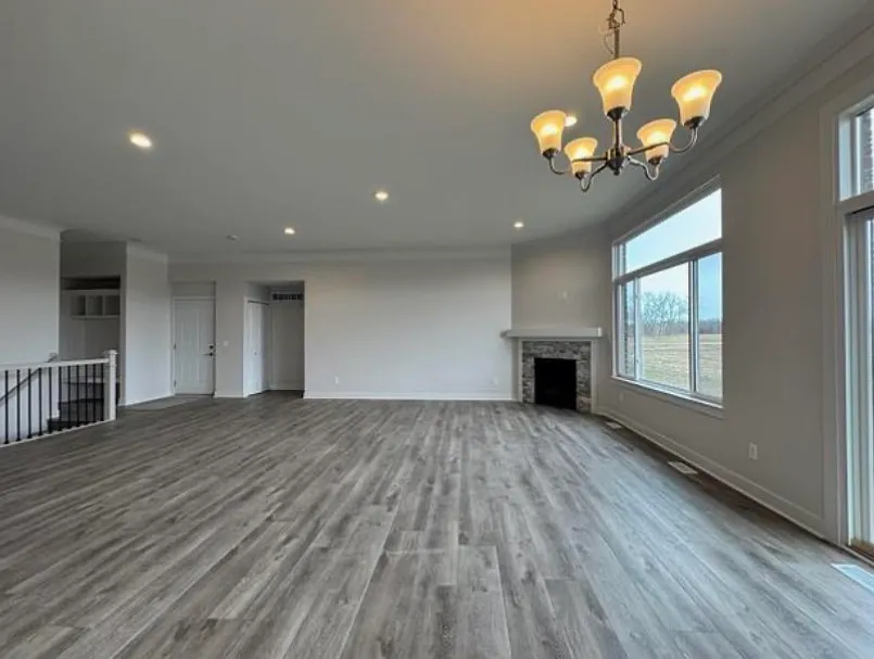 3 bed, 2.5 bath, 2034 sqft, $3,200 — Photo 4