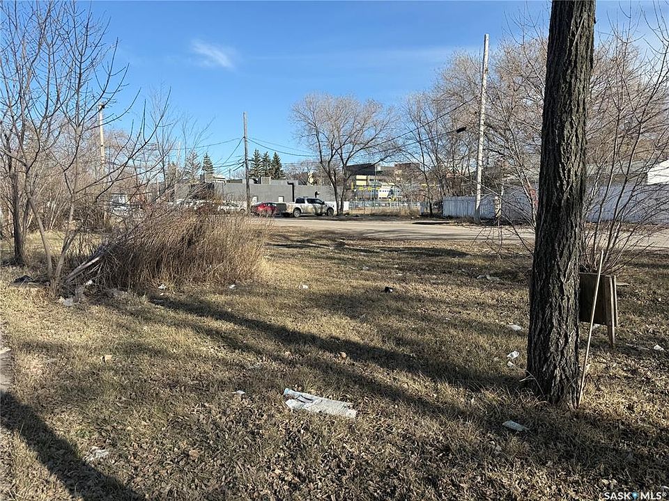 2nd image of 1455 Edward STREET