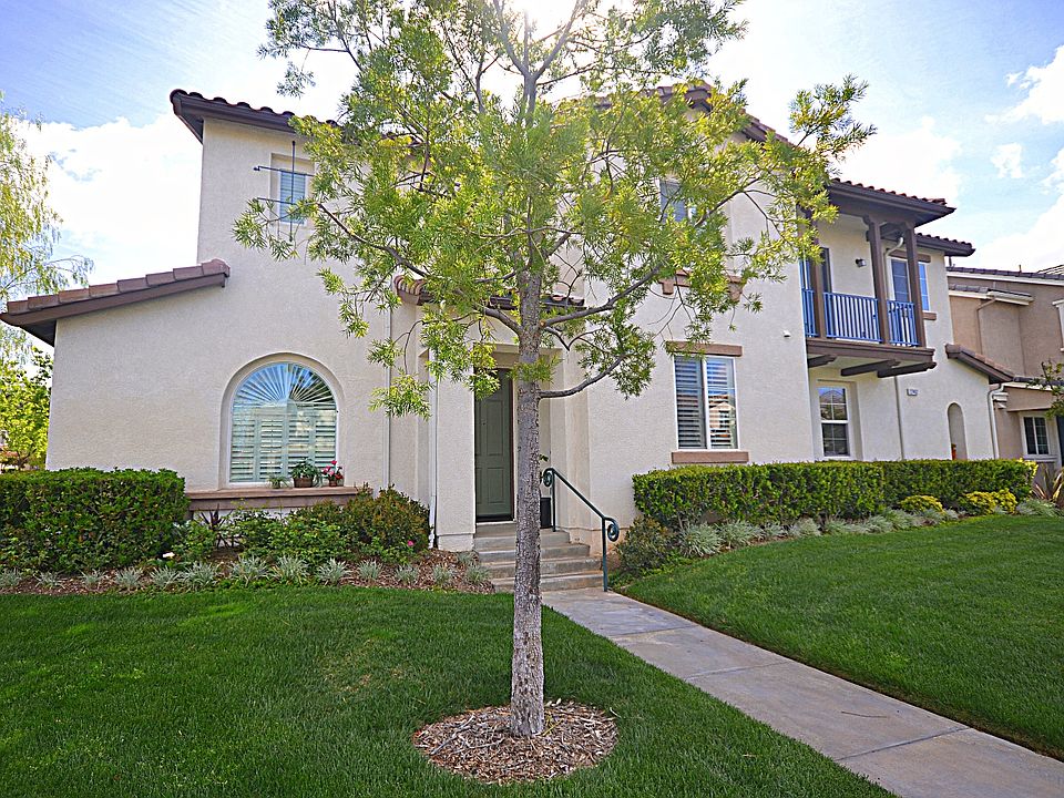 1st image of 27454 Coldwater Dr