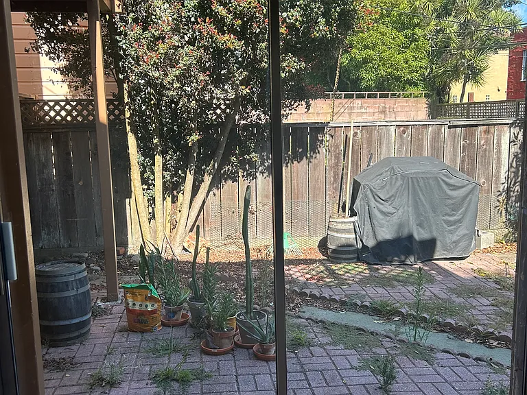 270 Fowler Ave — Photo 12