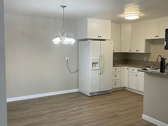 4th image of 2244 2nd Ave Unit 15
