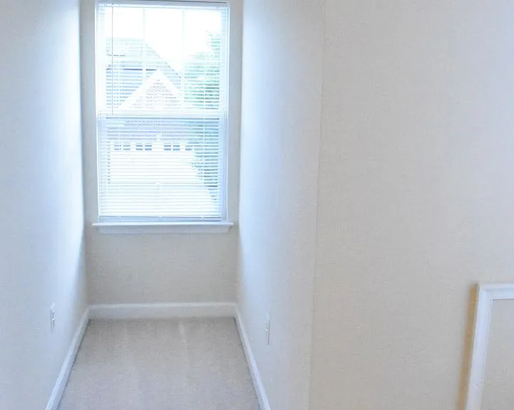 1310 Walker Dr — Photo 27