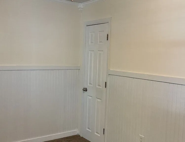 411 Washington St — Photo 13