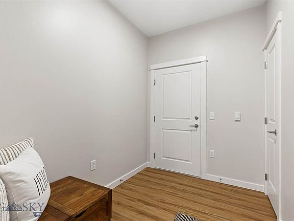2nd image of 2222A Willow Dr Unit 25