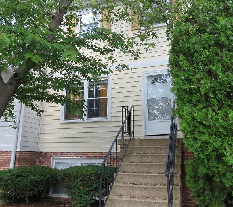 1st image of 1602 W Bancroft Ln