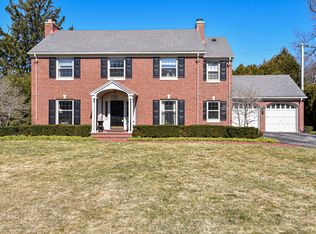 7039 N Belmont Ln, Fox Pt, WI 53217