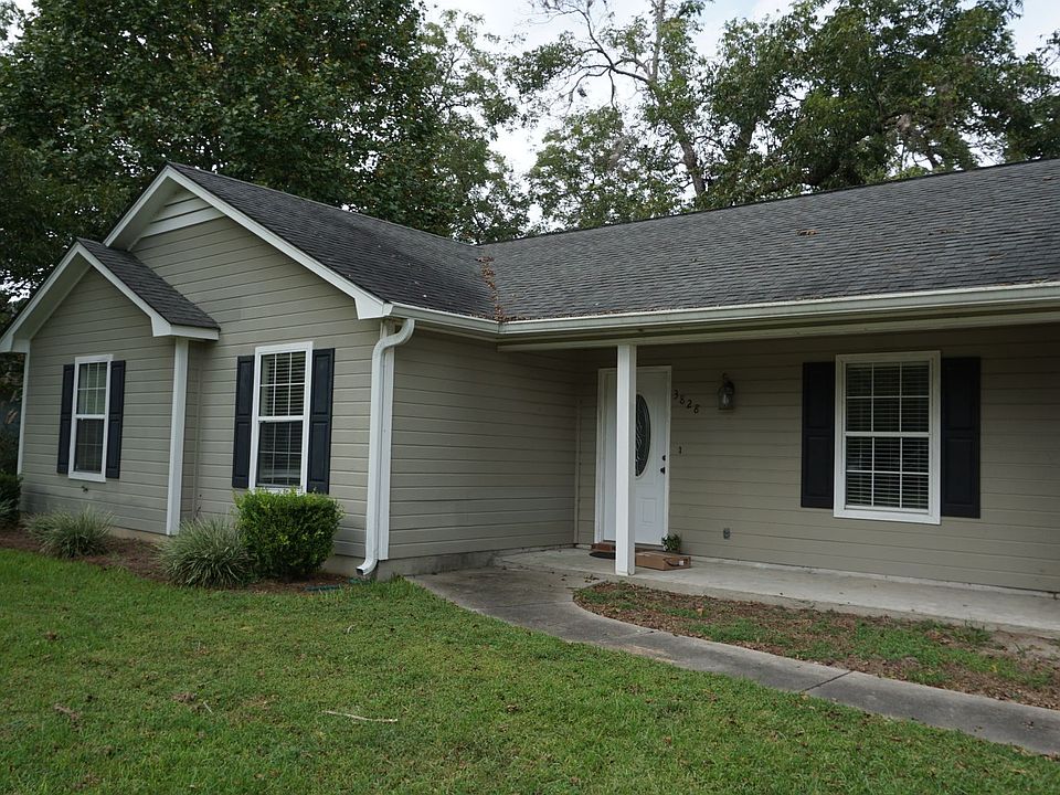 1st image of 3828 Brookfield Dr