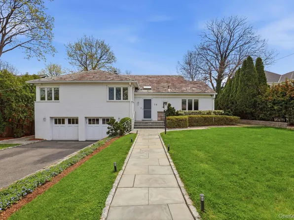 14 Echo Bay Place, New Rochelle, NY 10805