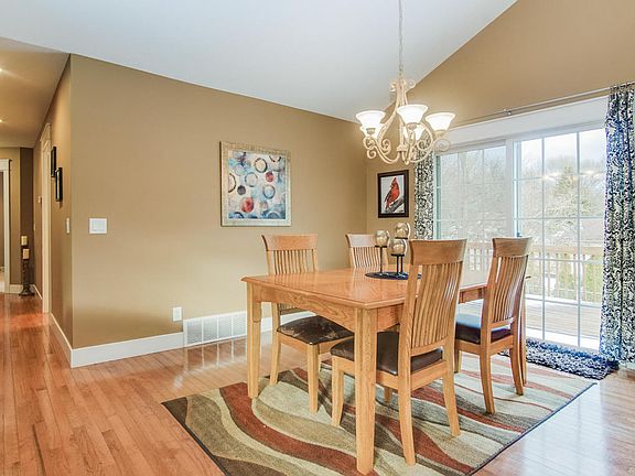 5th image of 15256 Vintage Ave