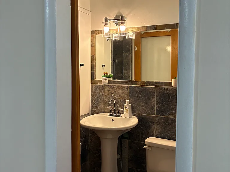 8301 Floyd St — Photo 33
