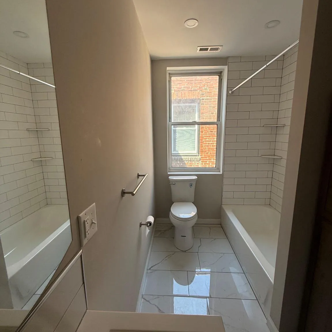 1 bed, 1.0 bath, 2684 sqft, $1,300 — Photo 3