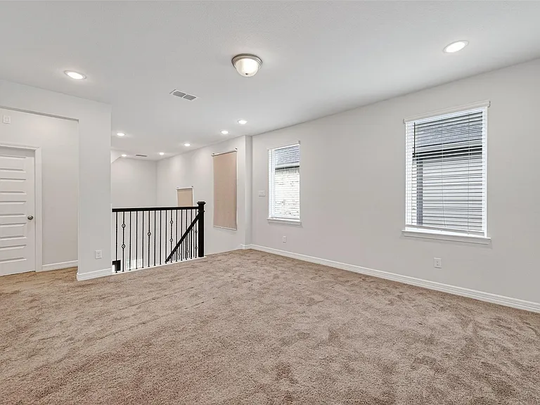6602 Albany Forest Ct — Photo 33
