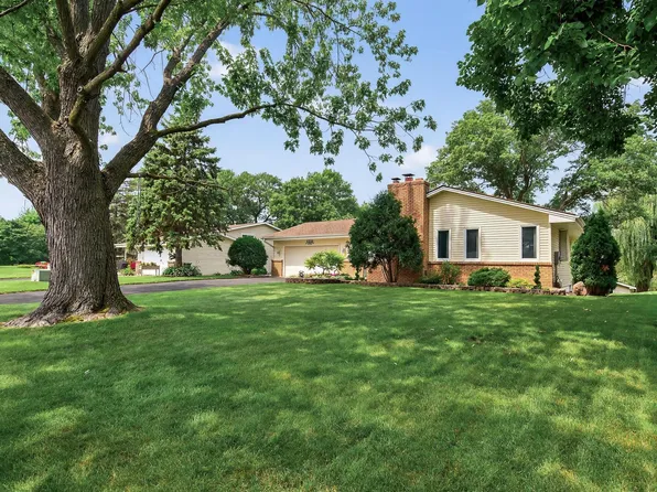 12218 Unity St NW, Coon Rapids, MN 55448