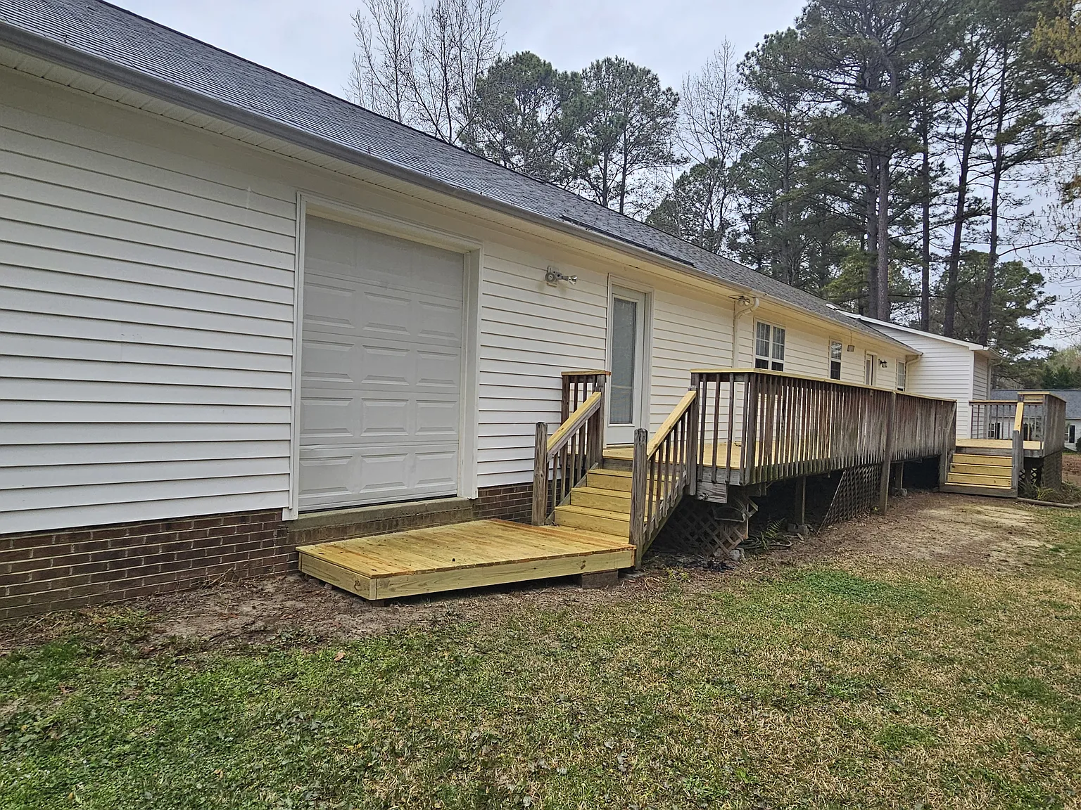 3 bed, 2010 sqft, $1,950 — Photo 2