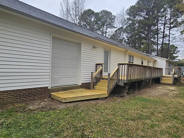 64 Sallie Dr — Photo 2