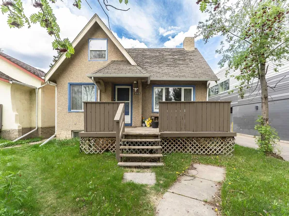 10918 84th Ave NW, Edmonton, AB T6G 0V4
