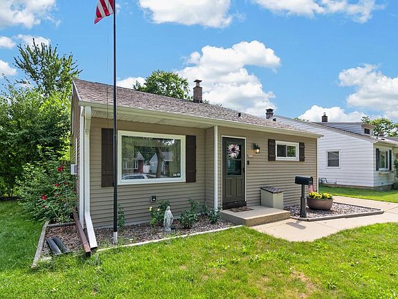 3rd image of 8036 W Scranton PLACE