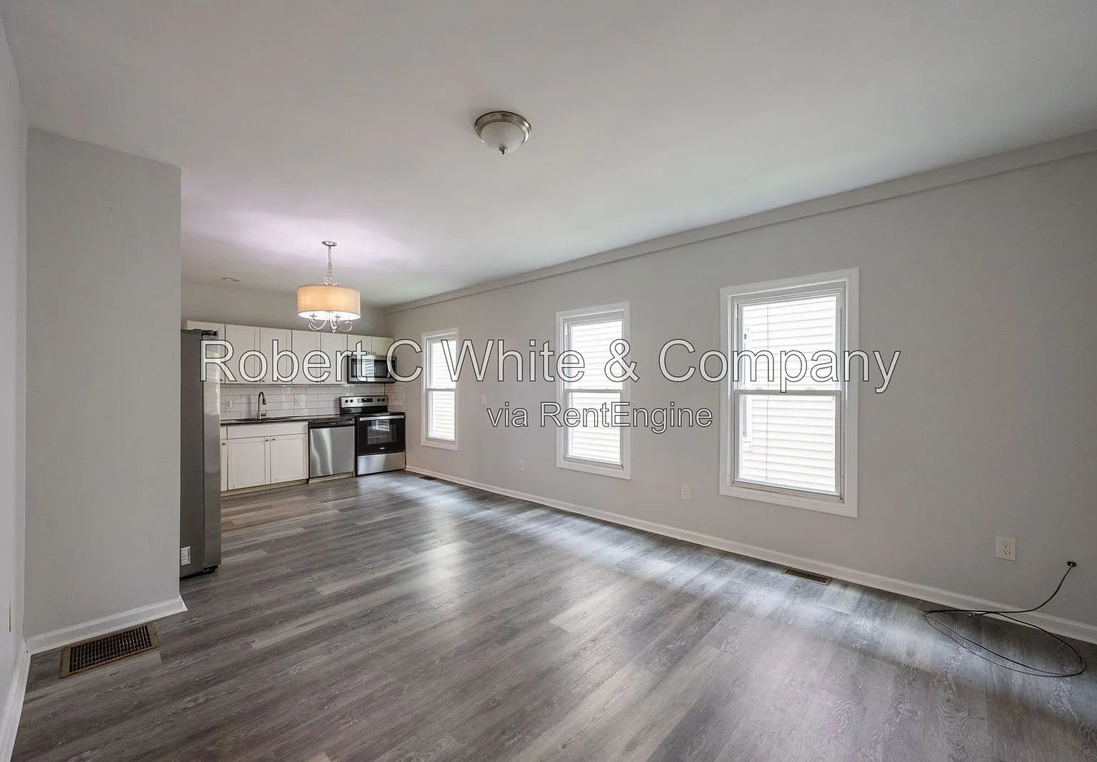 3 bed, 2.0 bath, $2,040 — Photo 3