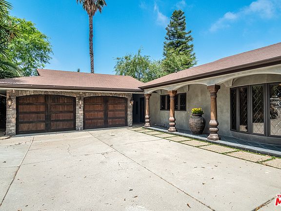 2nd image of 3041 Waverly Dr