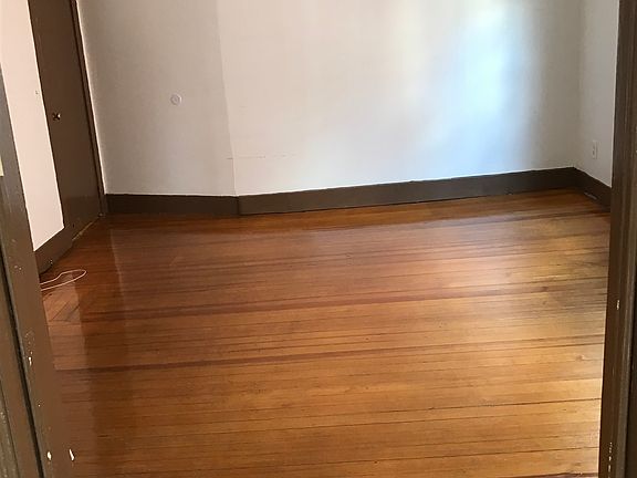 5th image of 29 Newbern Ave #1