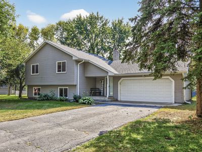 9920 206th St W, Lakeville, MN, 55044
