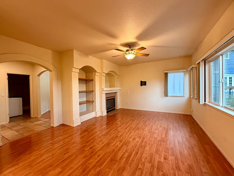 1766 Preston Dr — Photo 11