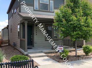 1209 Hummingbird Cir, Longmont, CO 80501