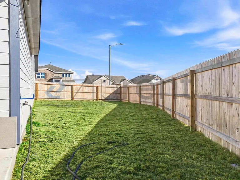 7063 Sycamore Pass — Photo 24