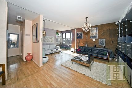 2nd image of 570 Grand St APT H1905